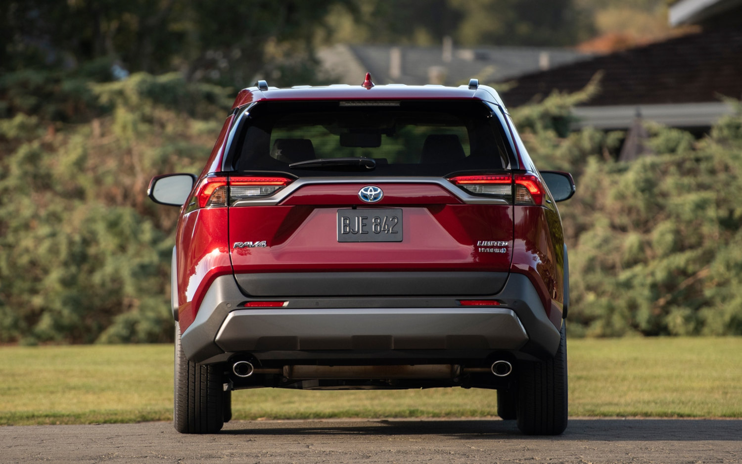 Comparison - Audi Q3 Quattro 2019 - vs - Toyota RAV4 Limited 2019 | SUV ...
